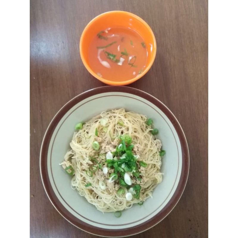 

Bihun Ayam (HALAL)