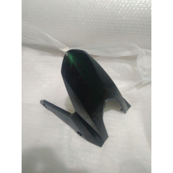 spakbor depan sonic 150 R hitam glossy