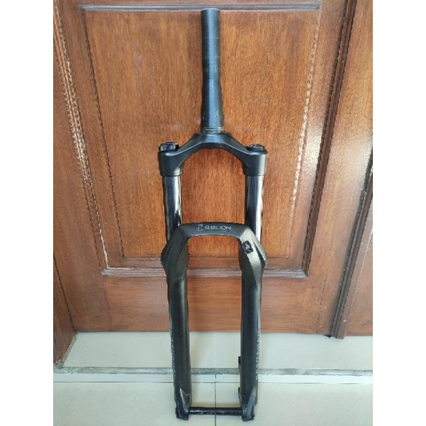 Fork Rockshox Recon T140 29ers TA 15x110 not Suntour aion raidon fox