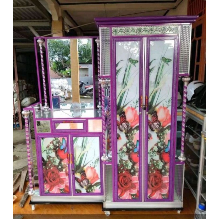 LEMARI ALUMINIUM DAN MEJA RIAS