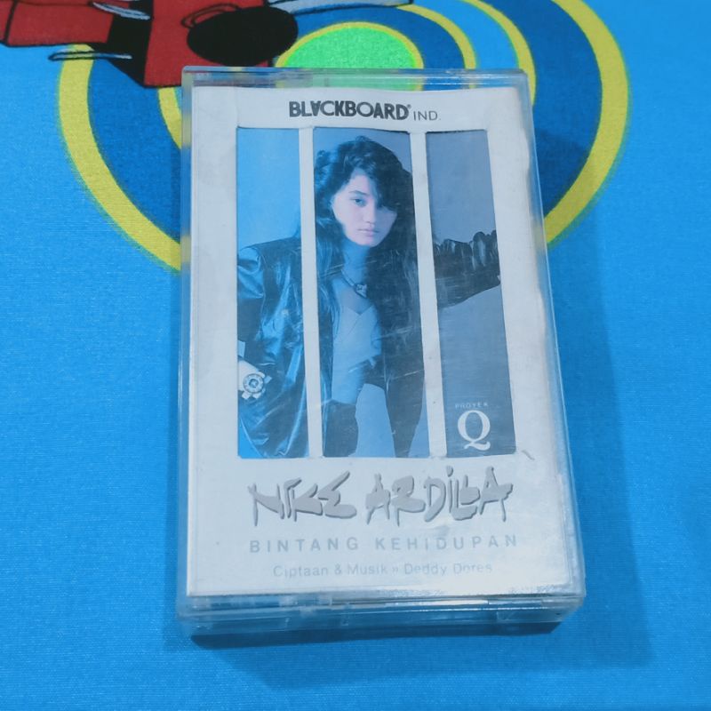 kaset pita NIKE ARDILLA Bintang kehidupan