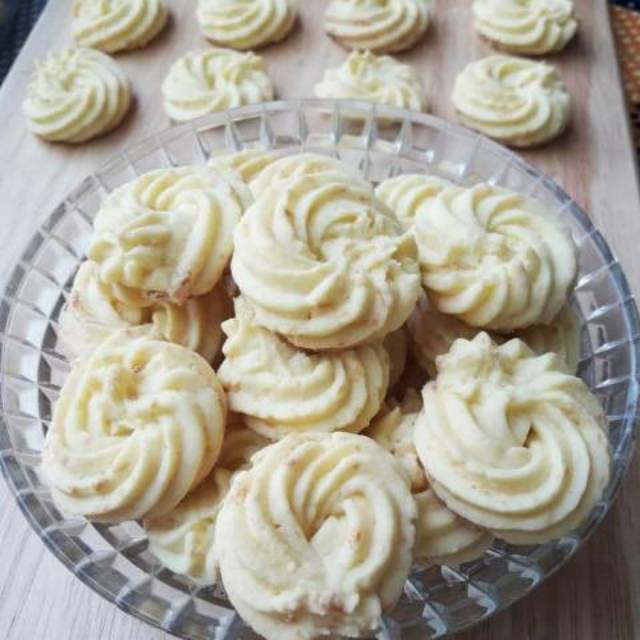 Sagu Keju toples 1/2