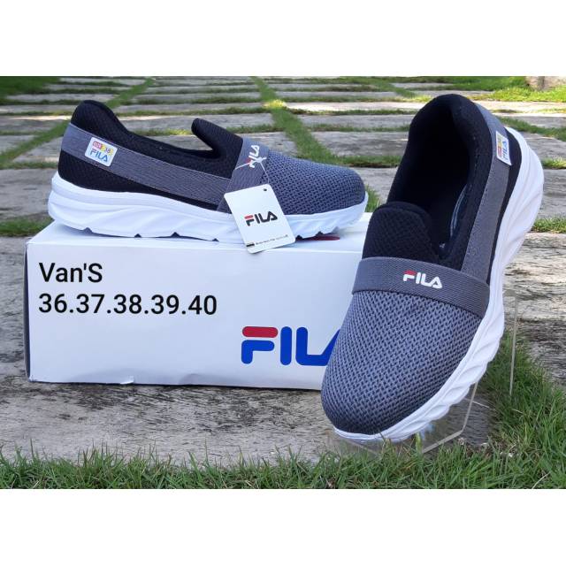 SEPATU FILA PRIA WANITA
