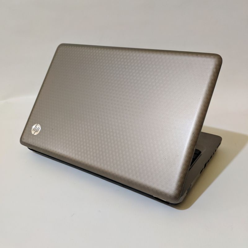 laptop editing/design hp G42 - core i5 - ram 8gb - ssd 256gb - Vga  amd Radeon hd