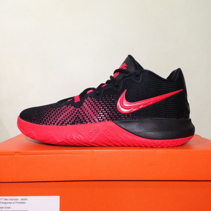 kyrie flytrap black and red