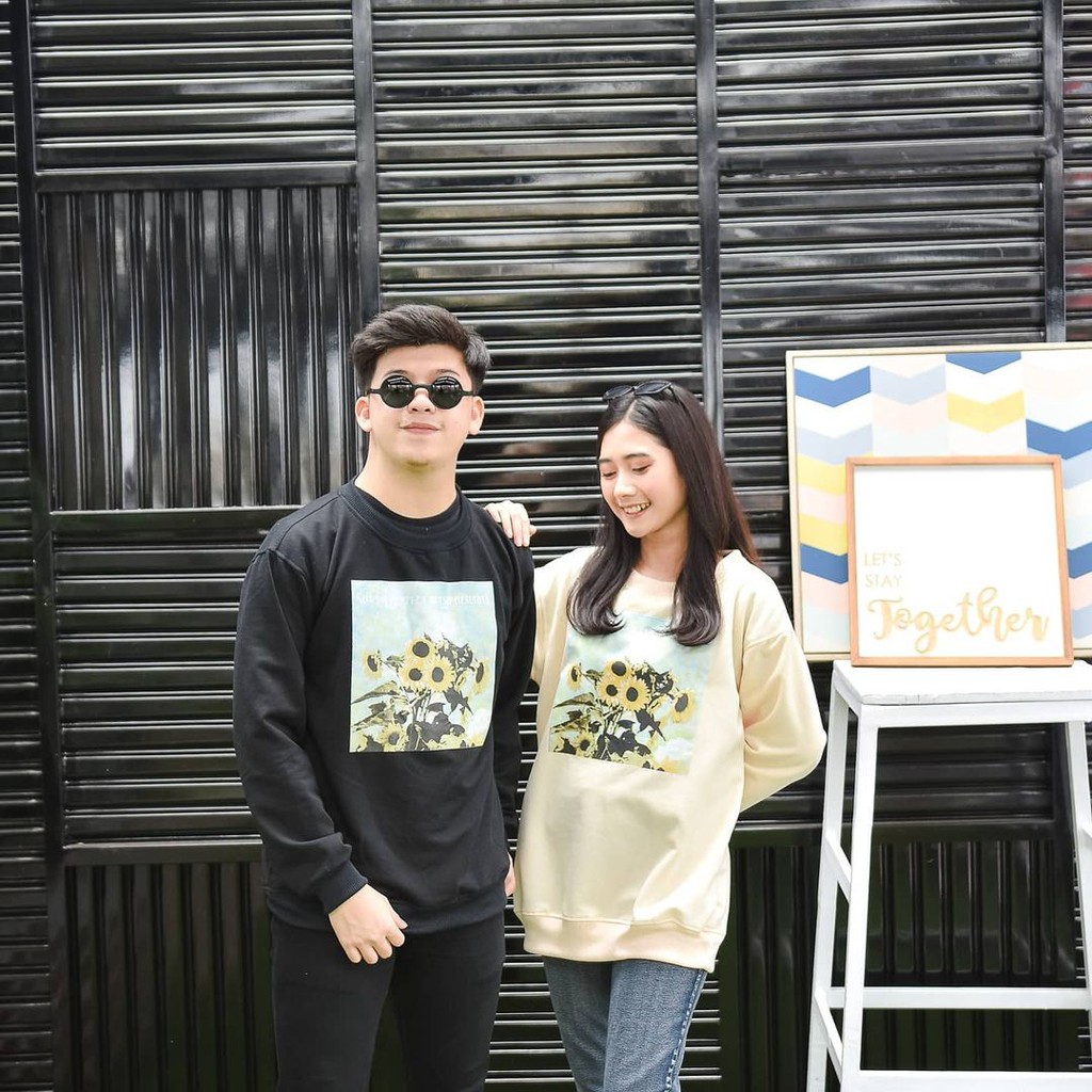Crewneck Wanita VINTAGE SUN FLOWER / Crewneck Pria VINTAGE SUN FLOWER / Sweater Wanita VINTAGE SUN