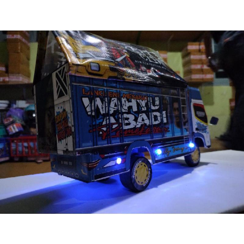 ( COD )miniatur truck oleng Wahyu abadi BISA CUSTOM FOTO DAN NAMA DI PINTU BELAKANG