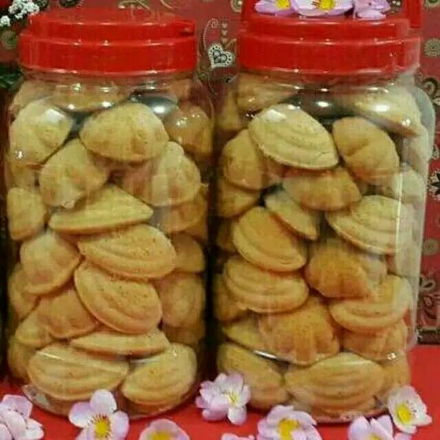 

BOLU KERING JADUL/BAHULU CAKES/BOLU KLEMBEN/BOLU