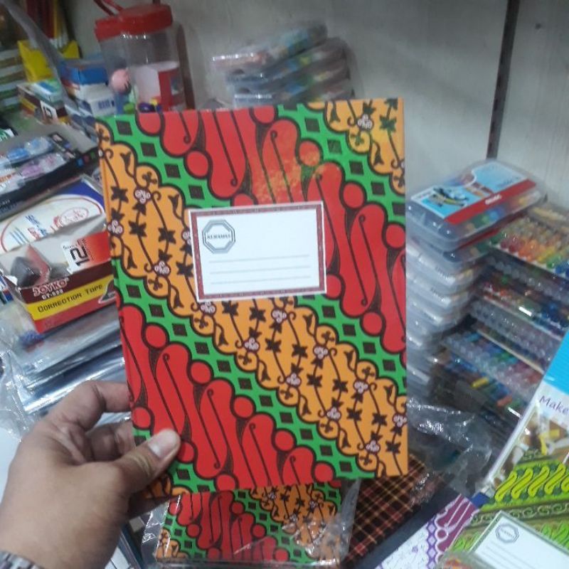 

BUKU TULIS TEBAL TERLARIS/BUKU UKURAN QUARTO TERMURAH/BUKU ISI 100 LEMBAR/BUKU TULIS HARD COVER