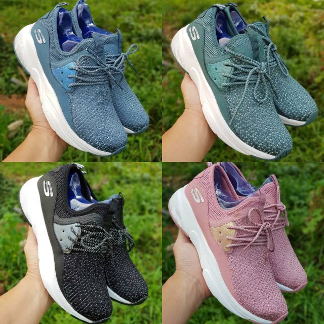 Sepatu skechers/skechers women/ skechers meridian 1