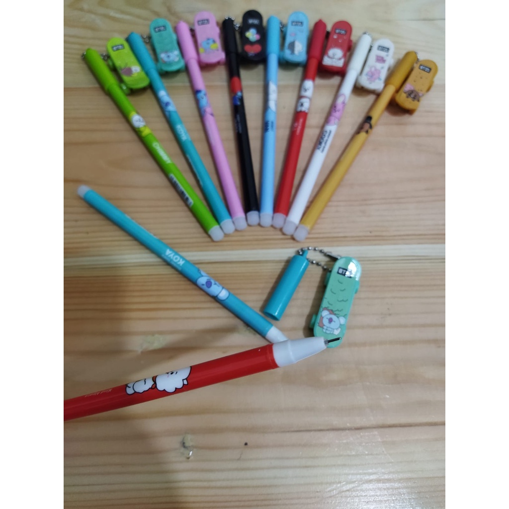 

PULPEN KARAKTER BT21 GEL 0.5 MOTIF GANTUNGAN SKATEBOARD