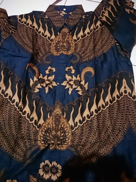 Batik Pria Slimfit Lengan Panjang Mewah Kemeja Batik Modern