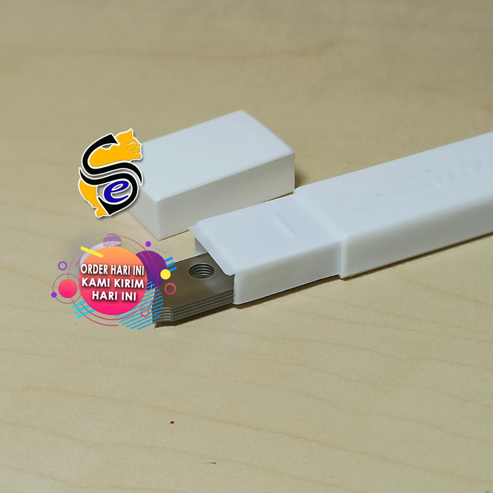 

Isi Ulang Cutter Kecil Merk Kenko A-100 / Isi 5 pcs