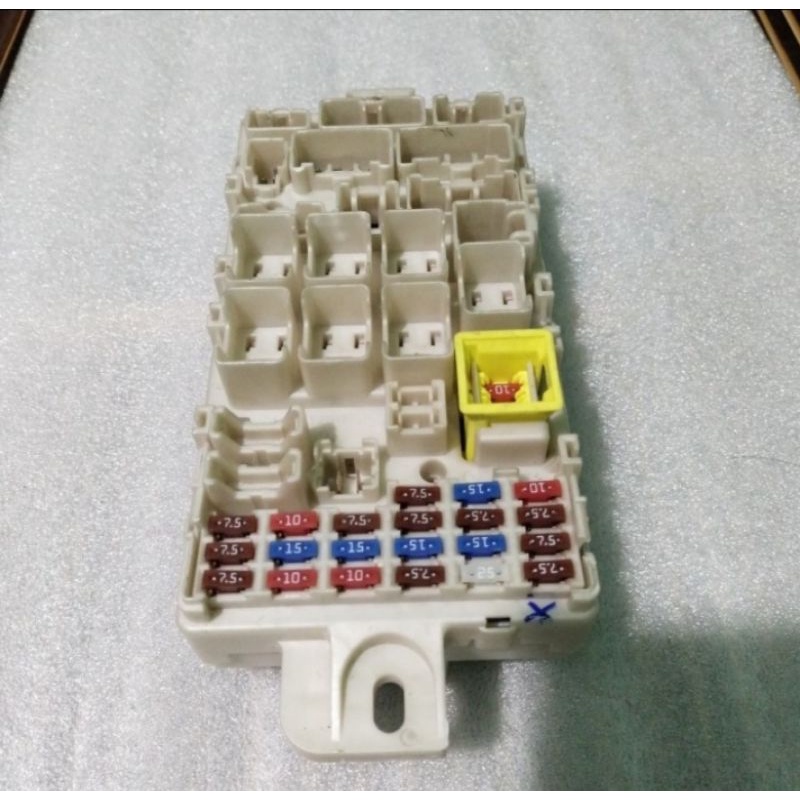 fuse Box Sekring Mitsubishi expander original