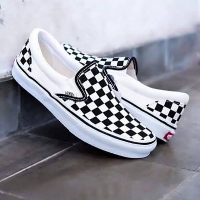 vans slip on checkerboard harga