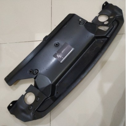 Original Bmw E36 318i Air Duct Cover Radiator Atas 8135947
