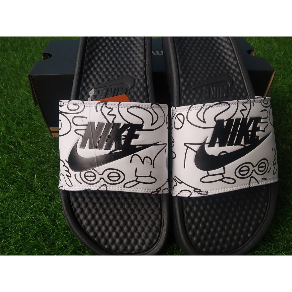 Terbaru termurah sendal sandal  slop slide on nike  bennasi 