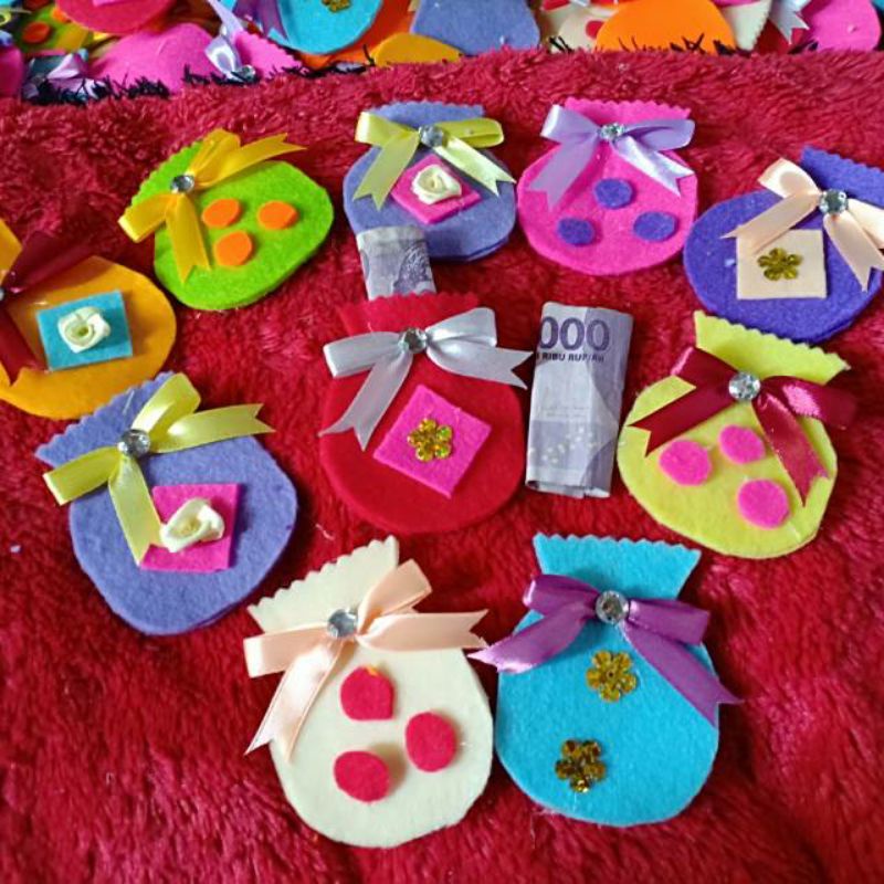 

Dompet Angpau Lucu Unik