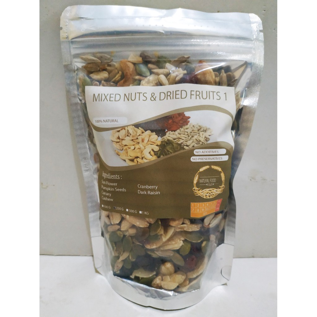 

Mixed Nuts and Dried Fruits 1 - 250 gr