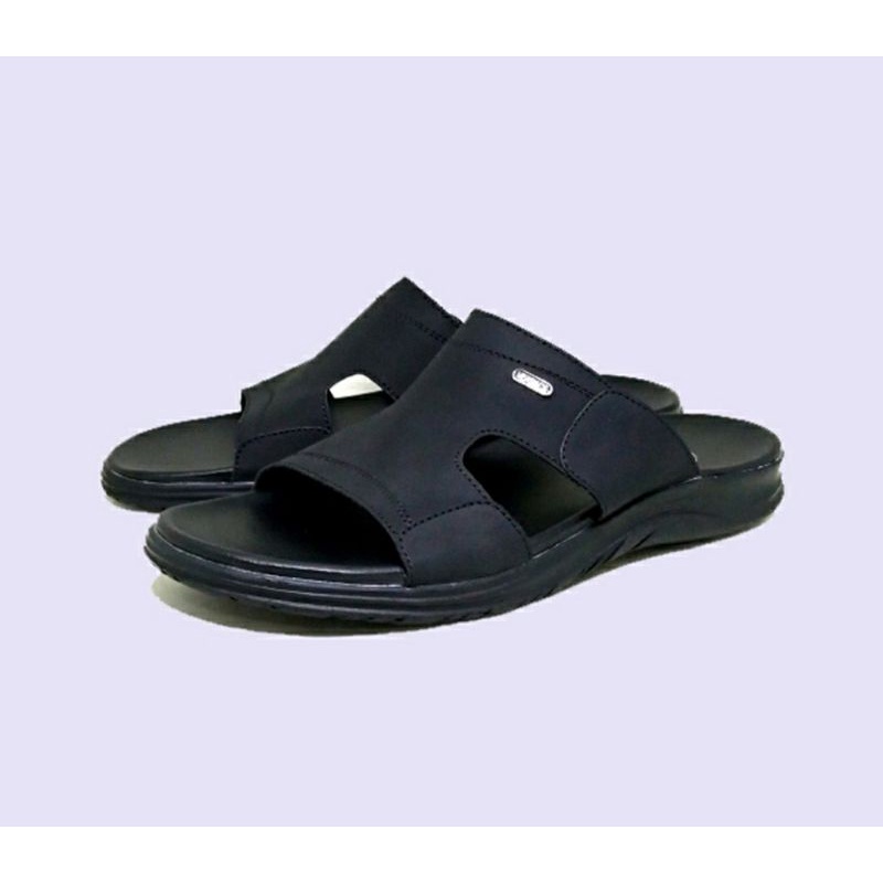 COD / Sandal Kulit Pria AC03 39 40 41 42 43 44 Slide Leather Black Cowok Dewasa Bapak2 Awet Sandal Kasual Simpel Hitam Ori, 44