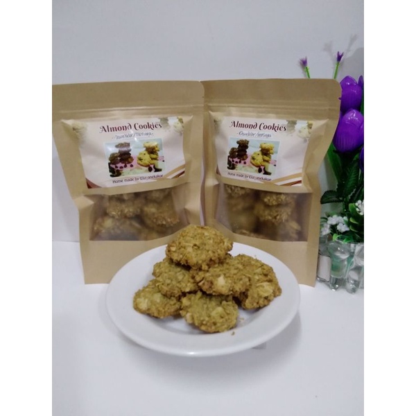

almond cookies