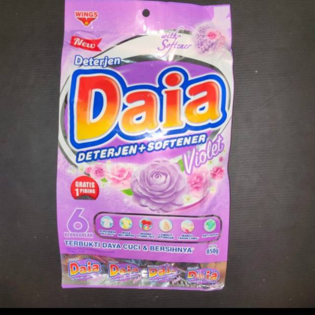 DAIA 850 gr DETERJEN GRATIS 1 PIRING