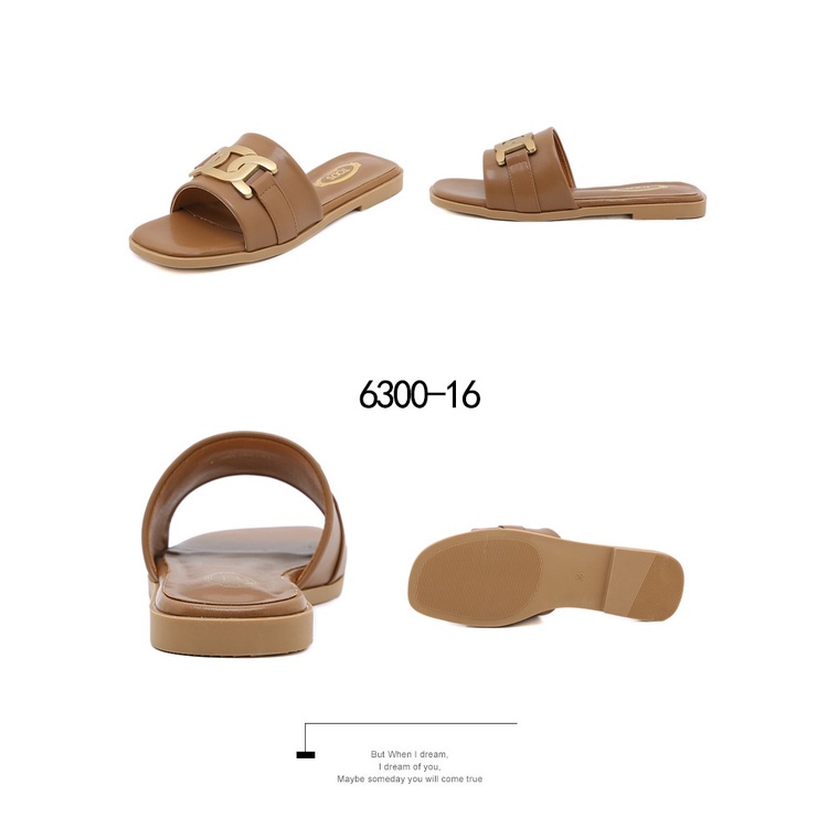 T Flat Sandals in Leather With Chain #6300-16