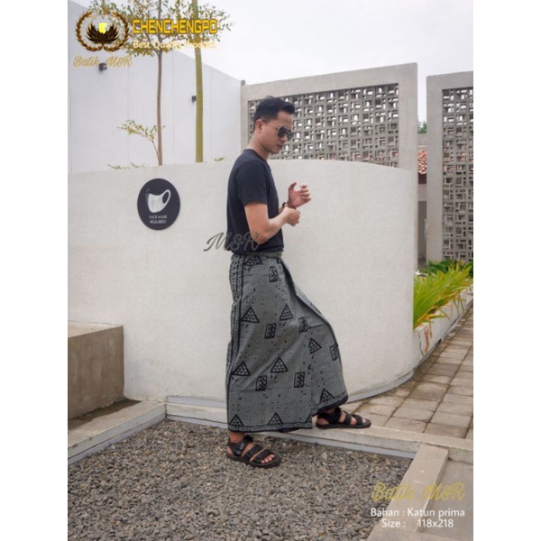 Sarung sareng sarung M&R