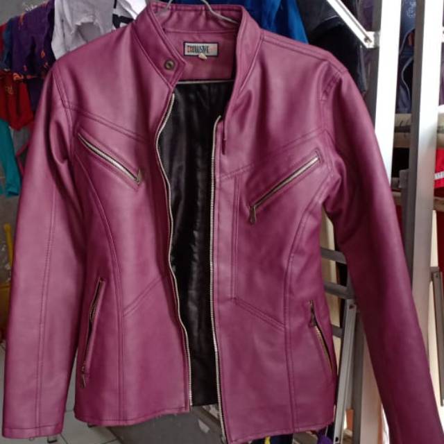 Preloved Jaket Kulit Merah