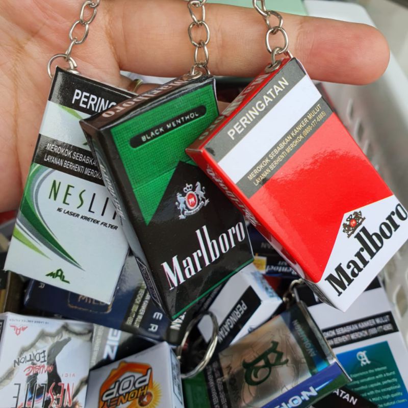 gantungan kunci rokok miniatur ganci miniatur ganci rokok gantungan unik kado unik souvenir murah