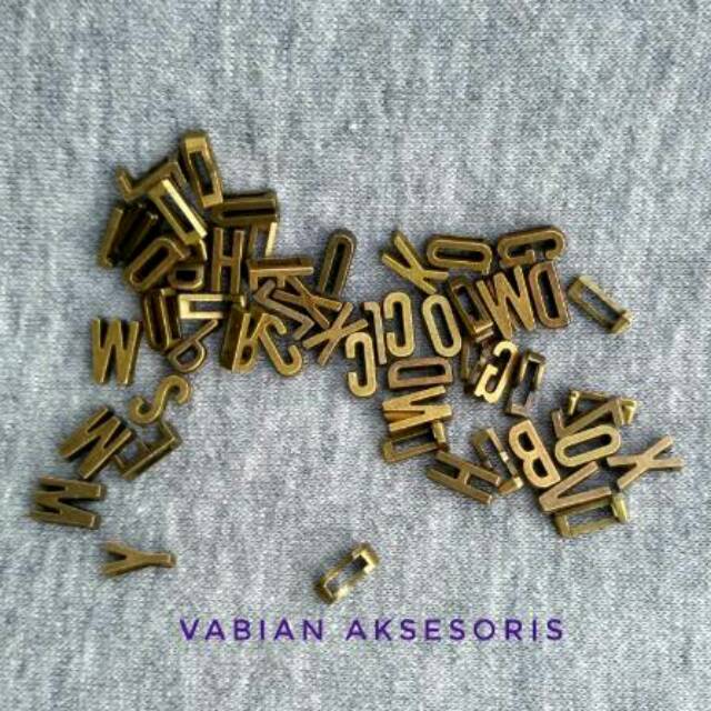 HURUF TAMBAHAN ( cuma huruf , bukan gelang ) untuk gelang inisial / charm huruf inisial