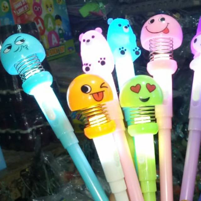 

Pulpen Karakter Nyala