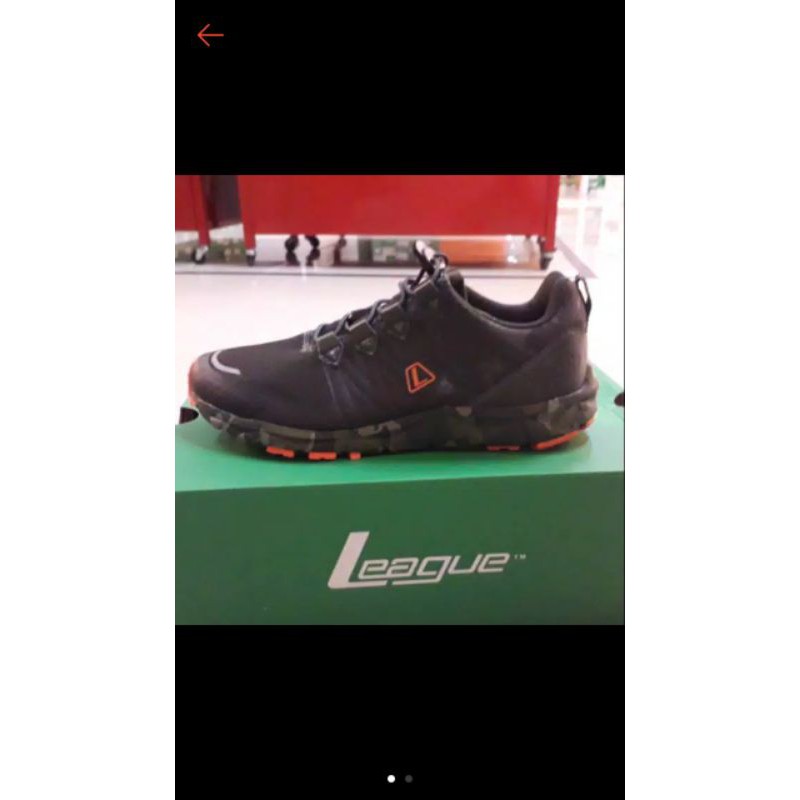 sepatu league kumo camo