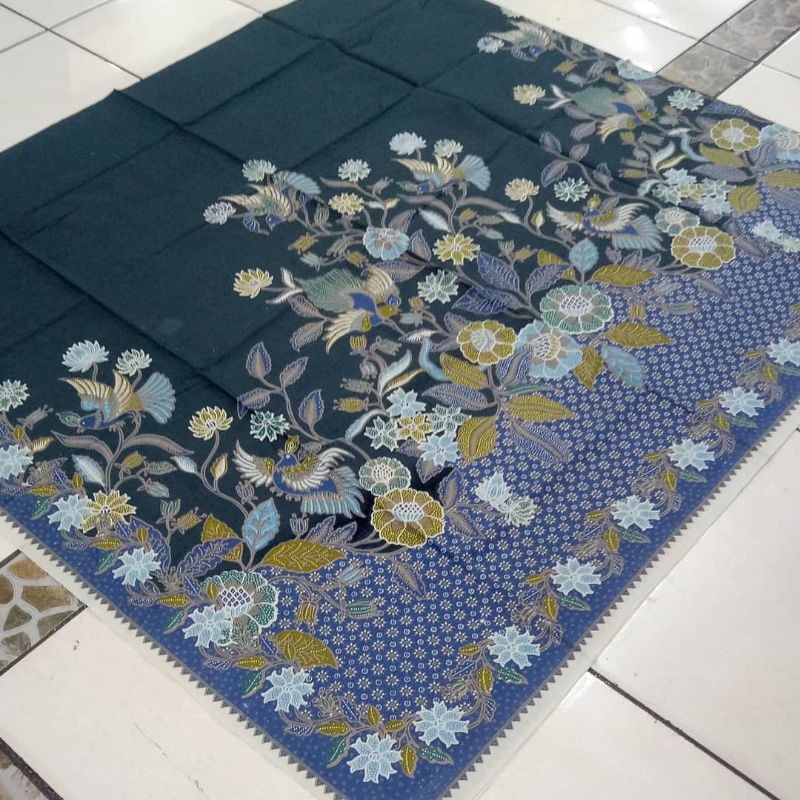 KAIN BATIK LAWEYAN SOLO BUNGA