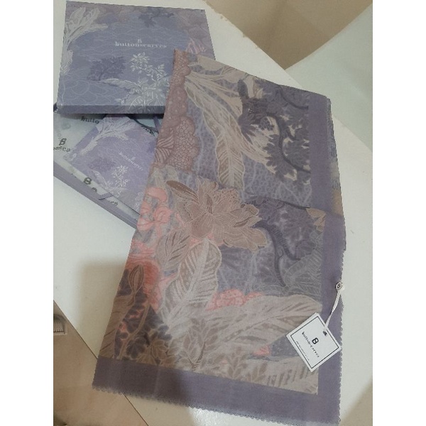 Buttonscarves Nusantara Oasis
