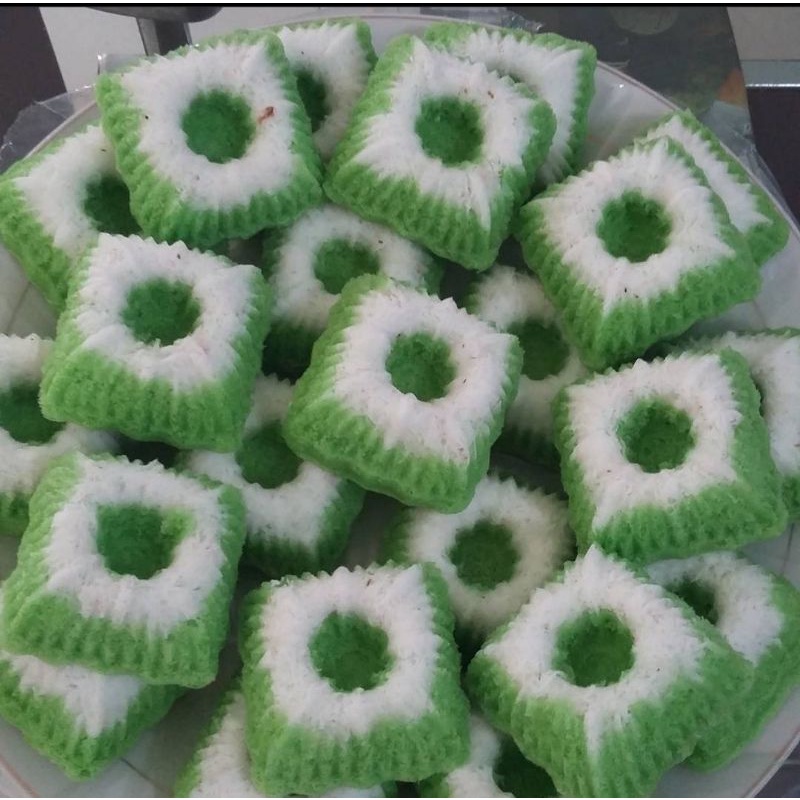 

kue putri ayu / putu ayu