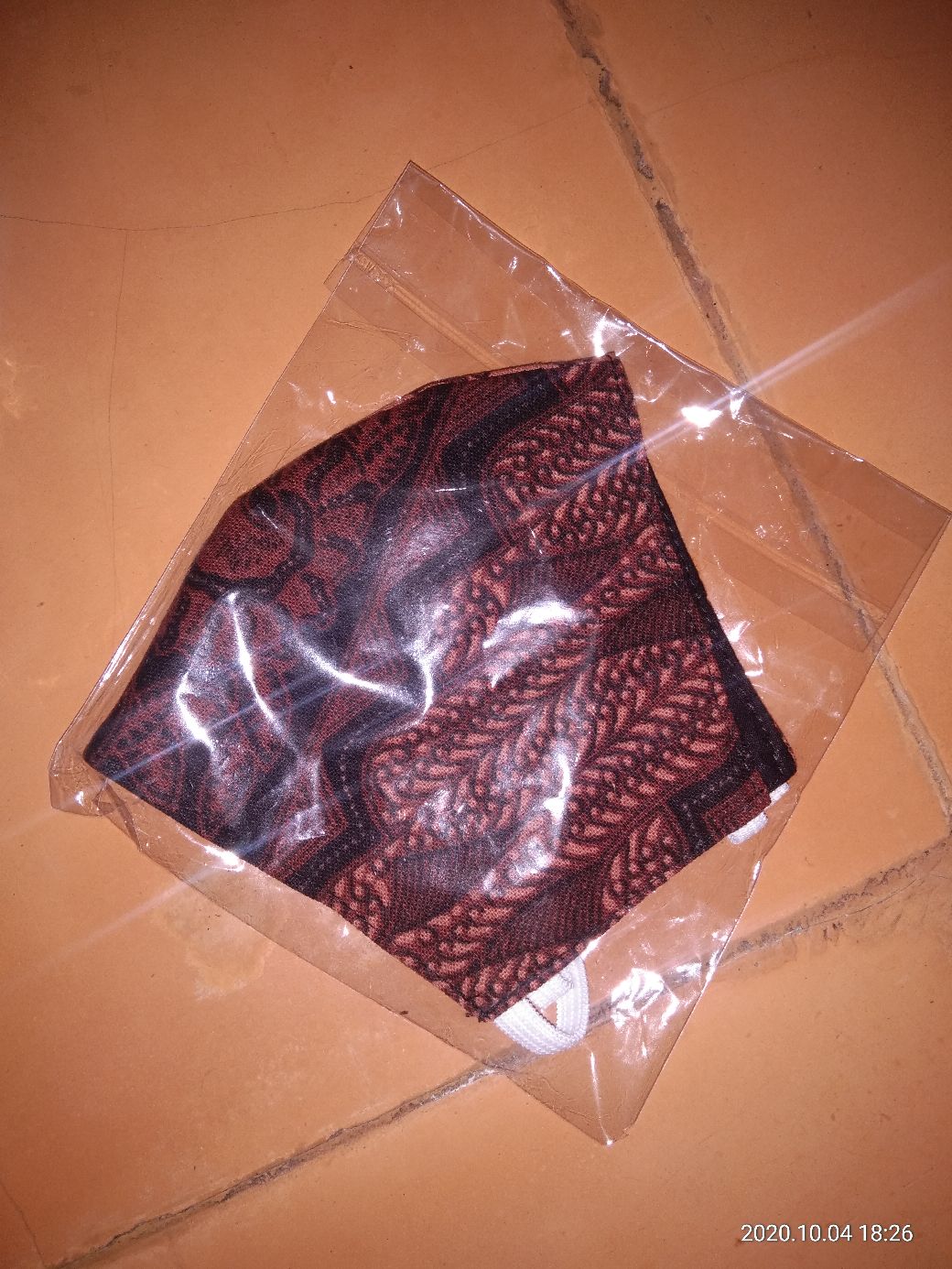 Masker Batik Solo Bisa Lapis Isi Tisu Model Cantol Telinga / Hijab / Masker Cowok / Masker Headloop