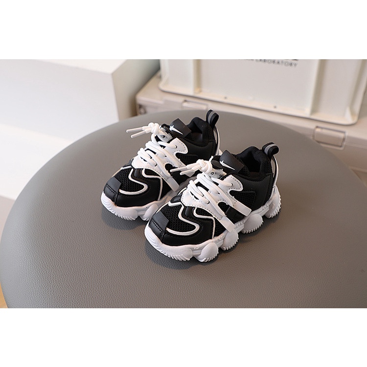 COD- Sneakers anak laki laki empuk premium / sepatu anak lucu 1-5 Tahun Black &amp; White