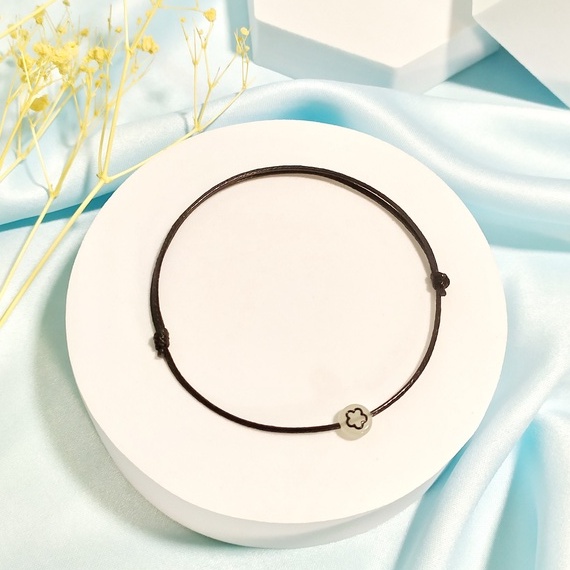 gelang glow in the dark inisial huruf bisa nyala wanita pria tali hitam korea waterproof-GELANG BUNGA