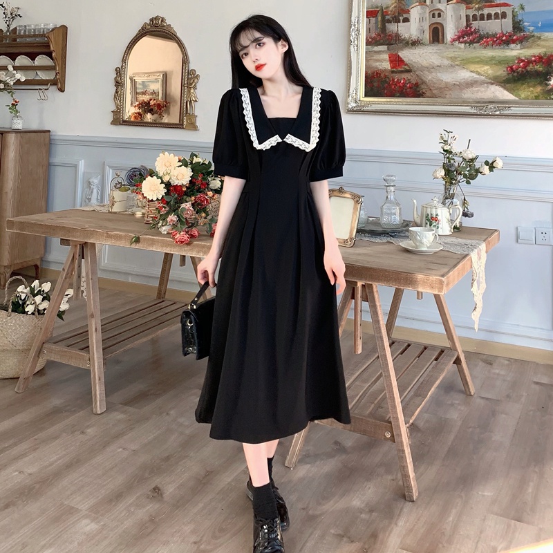 dress korea viral/  pakaian korea/ baju korea/Musim panas muda gaya baru boneka wanita kerah dress hitam ramping mid-length realpict