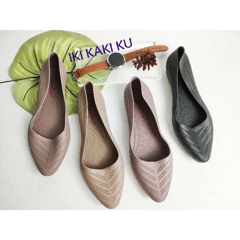 SEPATU WEDGES FLAT SHOES WANITA DEWASA SEPATU KERJA FORMAL KASUAL BAHAN KARET LENTUR VEROTINO 569-3