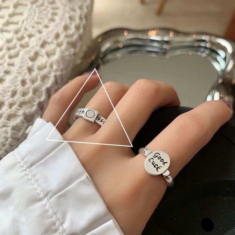 IFYOU 7pcs / set Cincin Jari Bentuk Hati Model Hollow Warna Silver Gaya Vintage Untuk Wanita