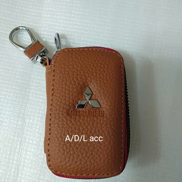 Dompet KULIT Stnk + gantungan kunci MOBIL logo mitsubishi warna coklat CREAM UNIVERSAL