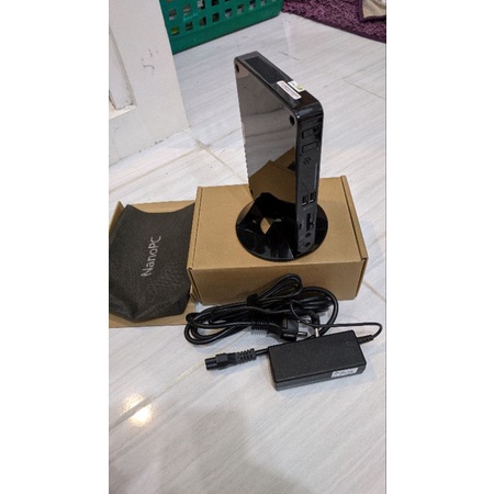 Nano PC Foxconn nT-iBTi8, intel Celeron j1800