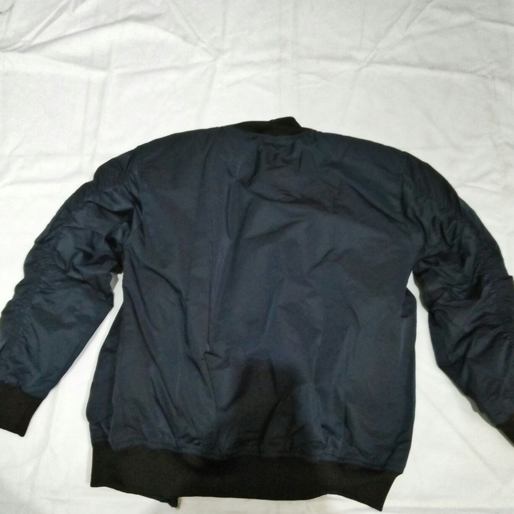 jaket bomber navy, material scot resleting besi