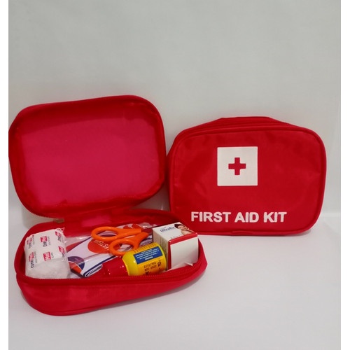 Perlengkapan P3K / First aid kit / Travelling first aid kit