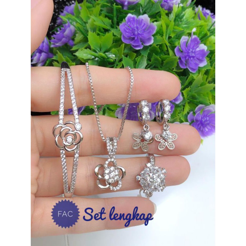 [XUPING] PAKET PERHIASAN XUPING MOTIF BUNGA SILVER BERLIAN EMAS PUTIH 101020