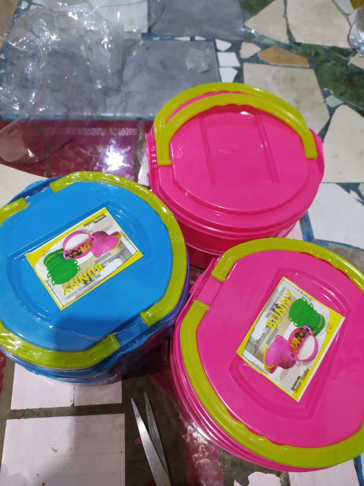 Rantang Susun Plastik Bunny Susun 2, 3, Dan 4 Rantang Makanan