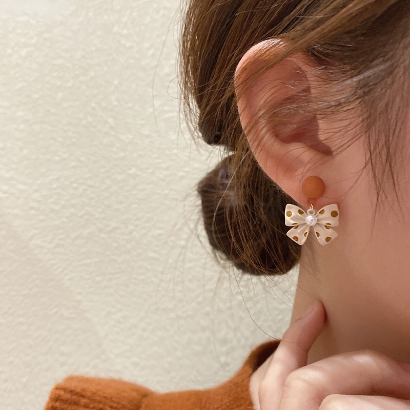 Anting Stud Desain Ikatan Simpul Aksen Mutiara Kristal Gaya Korea Untuk Wanita