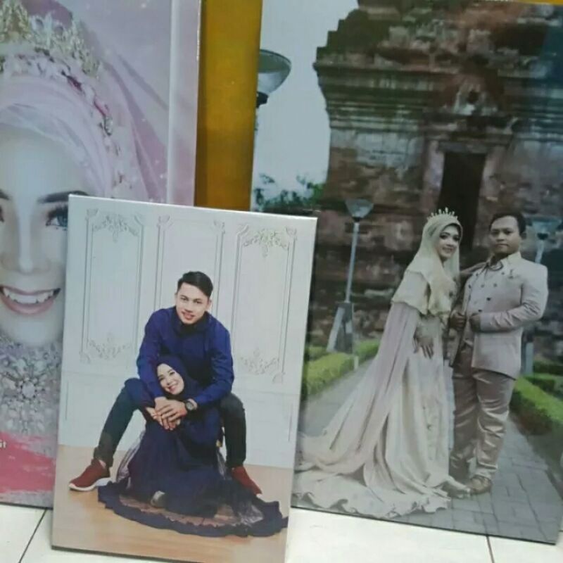 CETAK FOTO BESAR 24R (60×90) + BINGKAI KAYU / minimalis foto dinding pikbox/ foto premium